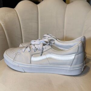 Vans Old Skool white leather sneaker